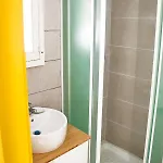 26 Urban 3*