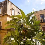 26 Urban Bed & Breakfast Napoli
