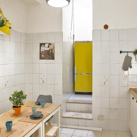 26 Urban Bed and breakfast