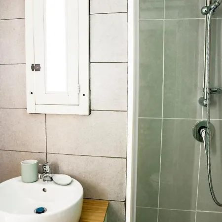 26 Urban Bed and breakfast 3*