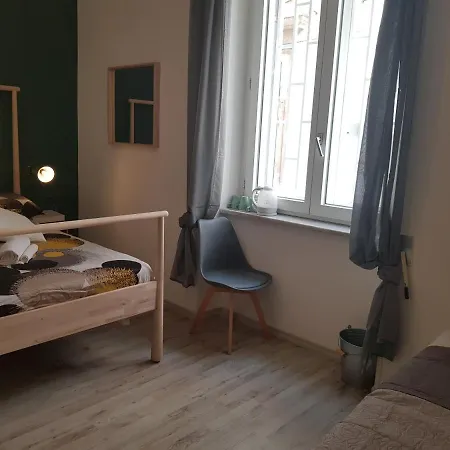 Couette-café 26 Urban 3*