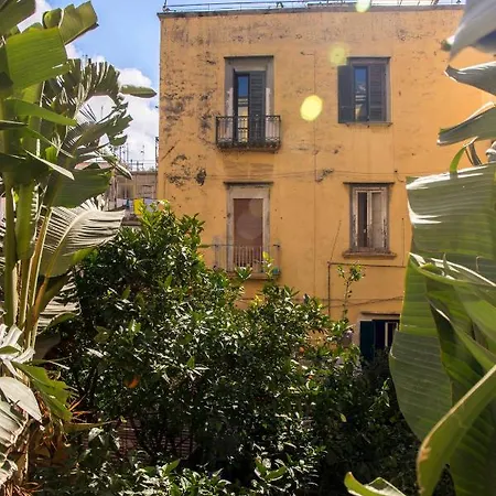 26 Urban 3* Νάπολη